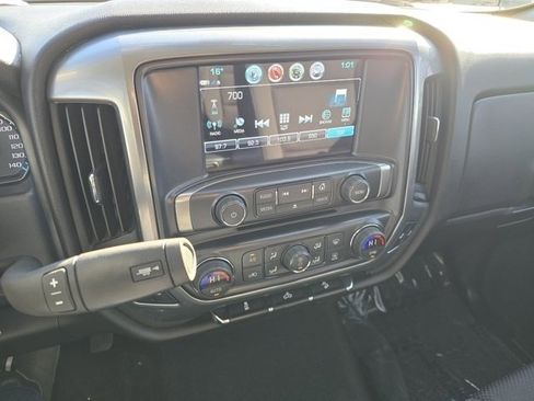 Used 2019 Chevrolet Silverado 1500 LT w/ All Star Edition image 37