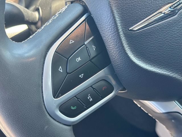 Used 2023 Chrysler Voyager LX FWD image 31