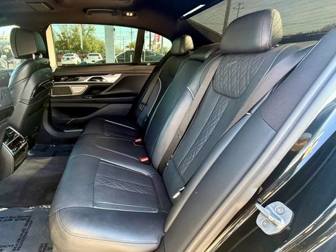 Used 2017 BMW 740i RWD image 20