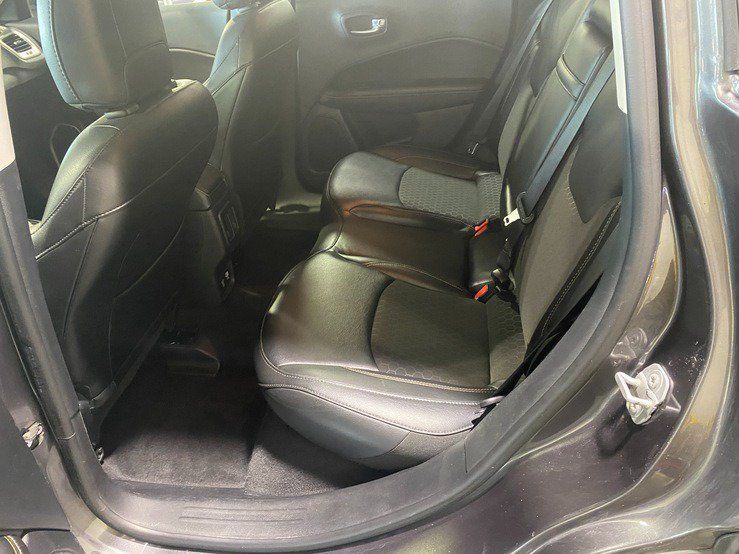 Used 2019 Jeep Compass Latitude w/ Popular Equipment Group AWD/4WD image 15