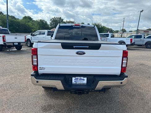 Used 2020 Ford F250 Lariat w/ Lariat Value Package AWD/4WD image 3