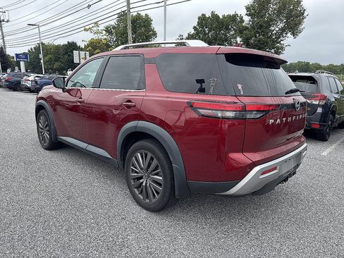Certified 2024 Nissan Pathfinder SL w/ SL Premium Package AWD/4WD image 5