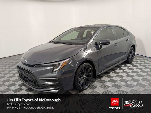 Used 2025 Toyota Corolla SE image 1