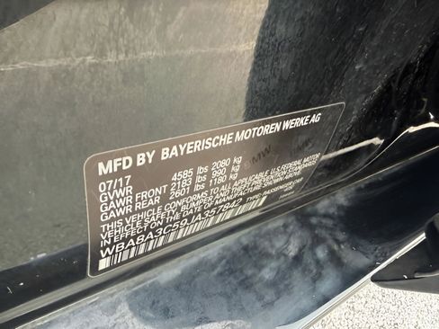 Used 2018 BMW 320i xDrive Sedan AWD/4WD image 35