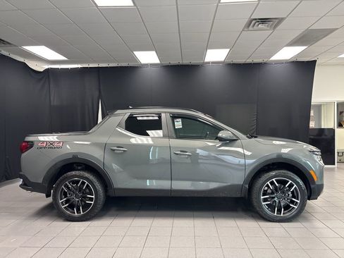 Used 2023 Hyundai Santa Cruz Limited AWD/4WD image 2