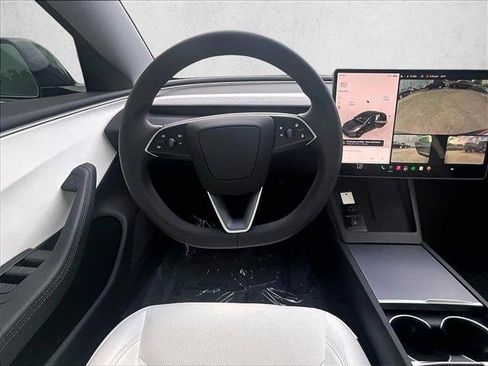 Used 2025 Tesla Model 3 Long Range RWD image 7