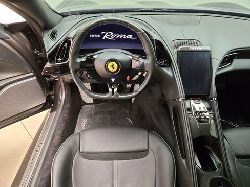Used 2022 Ferrari Roma RWD image 21