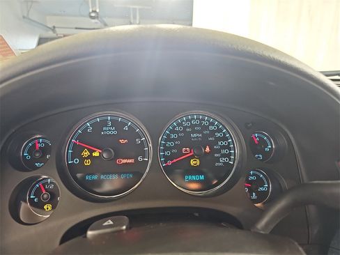 Used 2010 Chevrolet Tahoe LTZ image 26