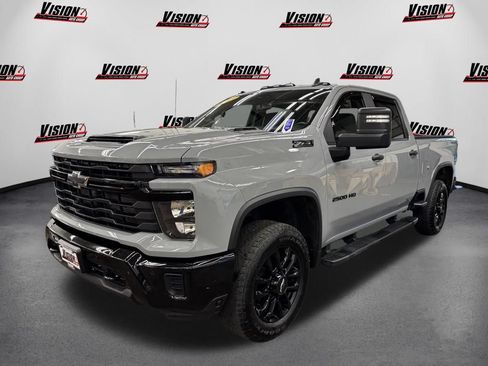 Used 2025 Chevrolet Silverado 2500 Custom w/ Custom Value Package AWD/4WD image 1