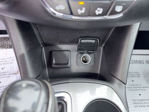 Used 2016 Chevrolet Cruze LT image 15