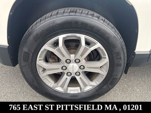 Used 2015 GMC Acadia SLT image 34