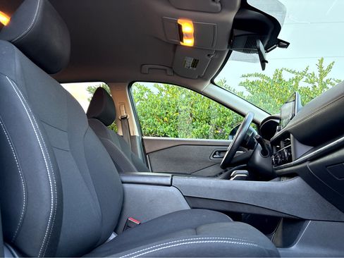 Certified 2023 Nissan Rogue S image 10