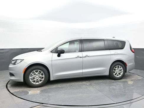 New 2026 Chrysler Voyager LX image 2