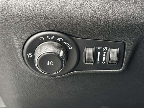 New 2026 Jeep Compass Latitude image 28