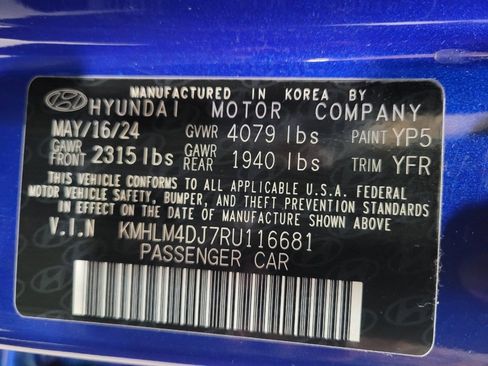 Used 2024 Hyundai Elantra Blue image 33