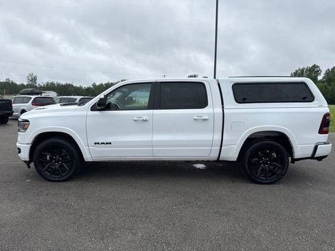 Used 2021 RAM 1500 Laramie AWD/4WD image 2