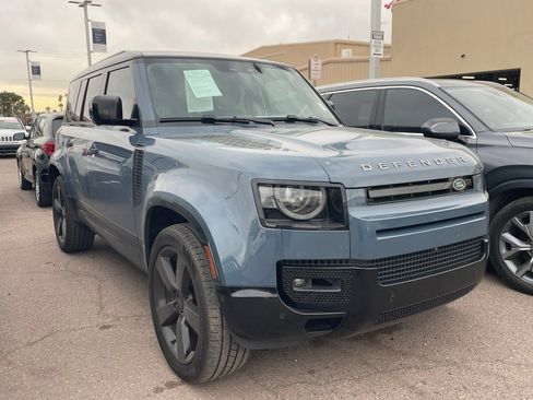 Used 2024 Land Rover Defender 110 X-Dynamic SE image 2