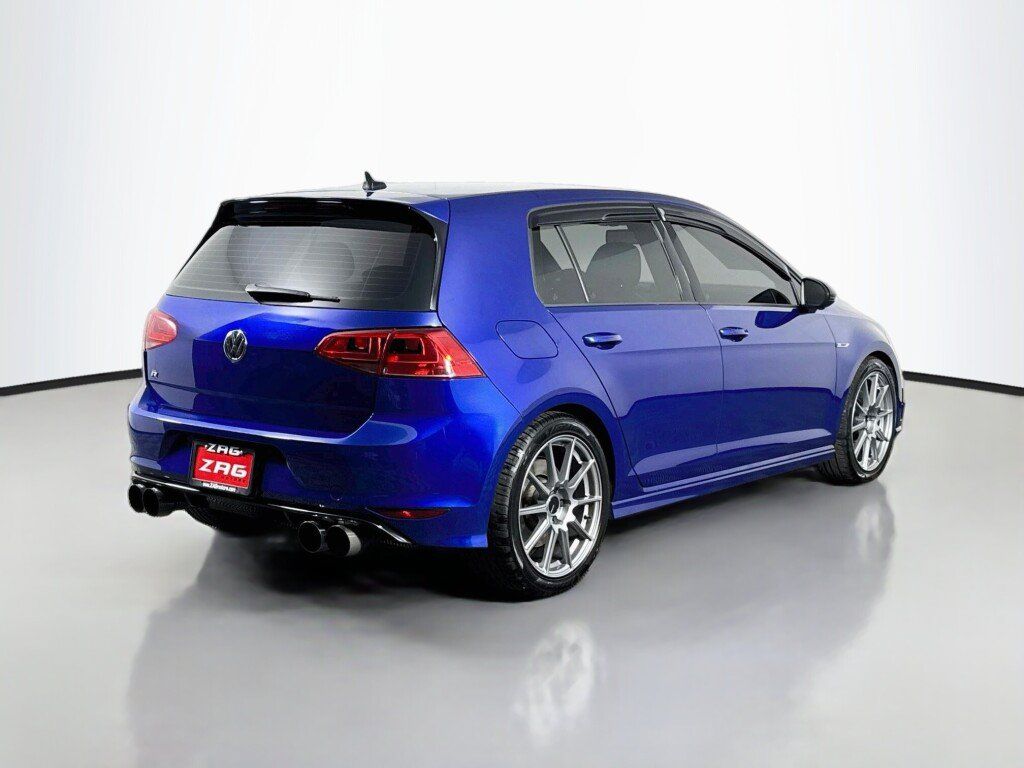 Used 2016 Volkswagen Golf 4-Door AWD/4WD image 5
