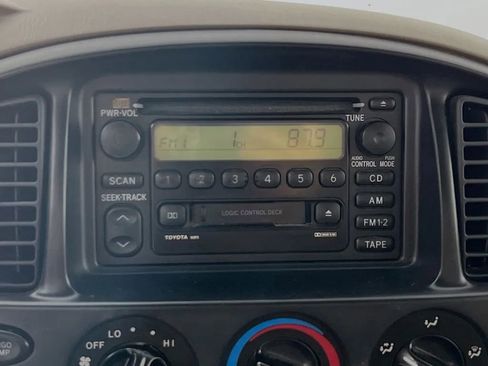 Used 2002 Toyota Tundra SR5 image 14