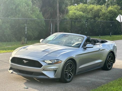 Used 2023 Ford Mustang Premium RWD image 10