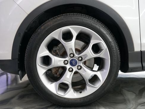 Used 2015 Ford Escape Titanium w/ Equipment Group 301A FWD image 16