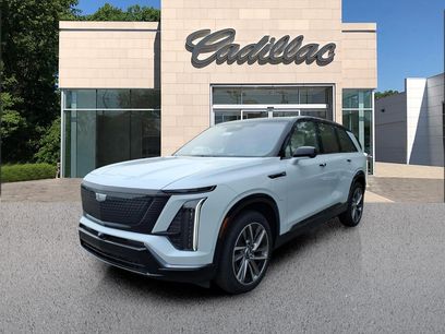 New 2027 Cadillac Vistiq Luxury w/ LPO, Floor Liner Package