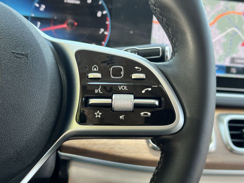 Certified 2022 Mercedes-Benz GLE 350 4MATIC image 37