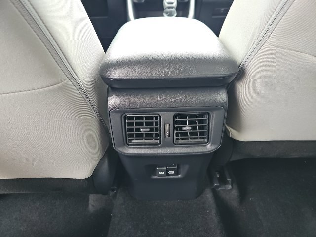 Used 2024 Toyota RAV4 XLE FWD image 20