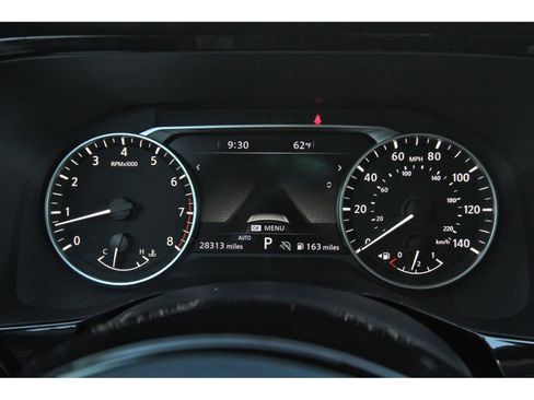 Used 2025 Nissan Pathfinder SL image 17