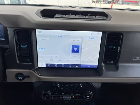 Used 2024 Ford Bronco Wildtrak AWD/4WD image 21