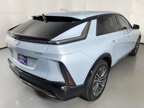 Used 2025 Cadillac Lyriq Sport image 10