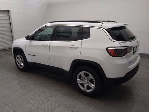 Used 2023 Jeep Compass Latitude AWD/4WD image 3