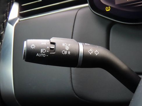 Used 2023 Land Rover Range Rover SE image 38