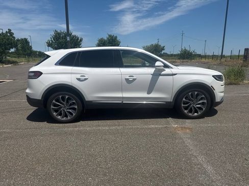 Used 2022 Lincoln Nautilus Reserve AWD/4WD image 7