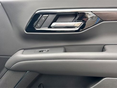 New 2026 Chevrolet Tahoe LS image 24