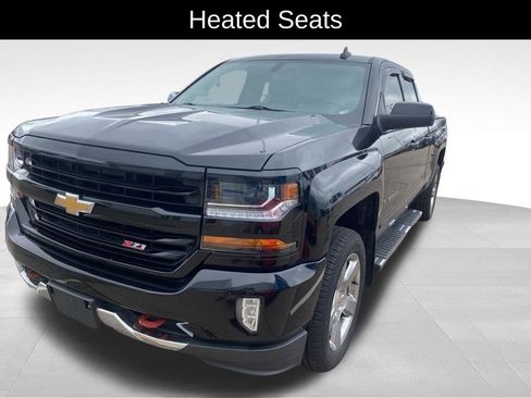 Used 2018 Chevrolet Silverado 1500 LT w/ All Star Edition image 8