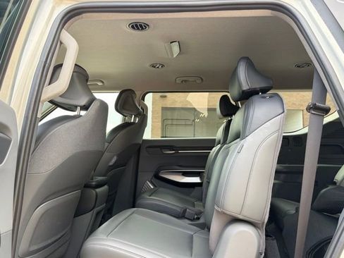 Used 2024 Kia EV9 Light Long Range image 12