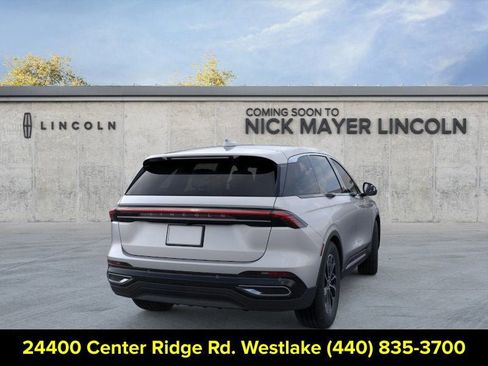 New 2026 Lincoln Nautilus Premier image 8