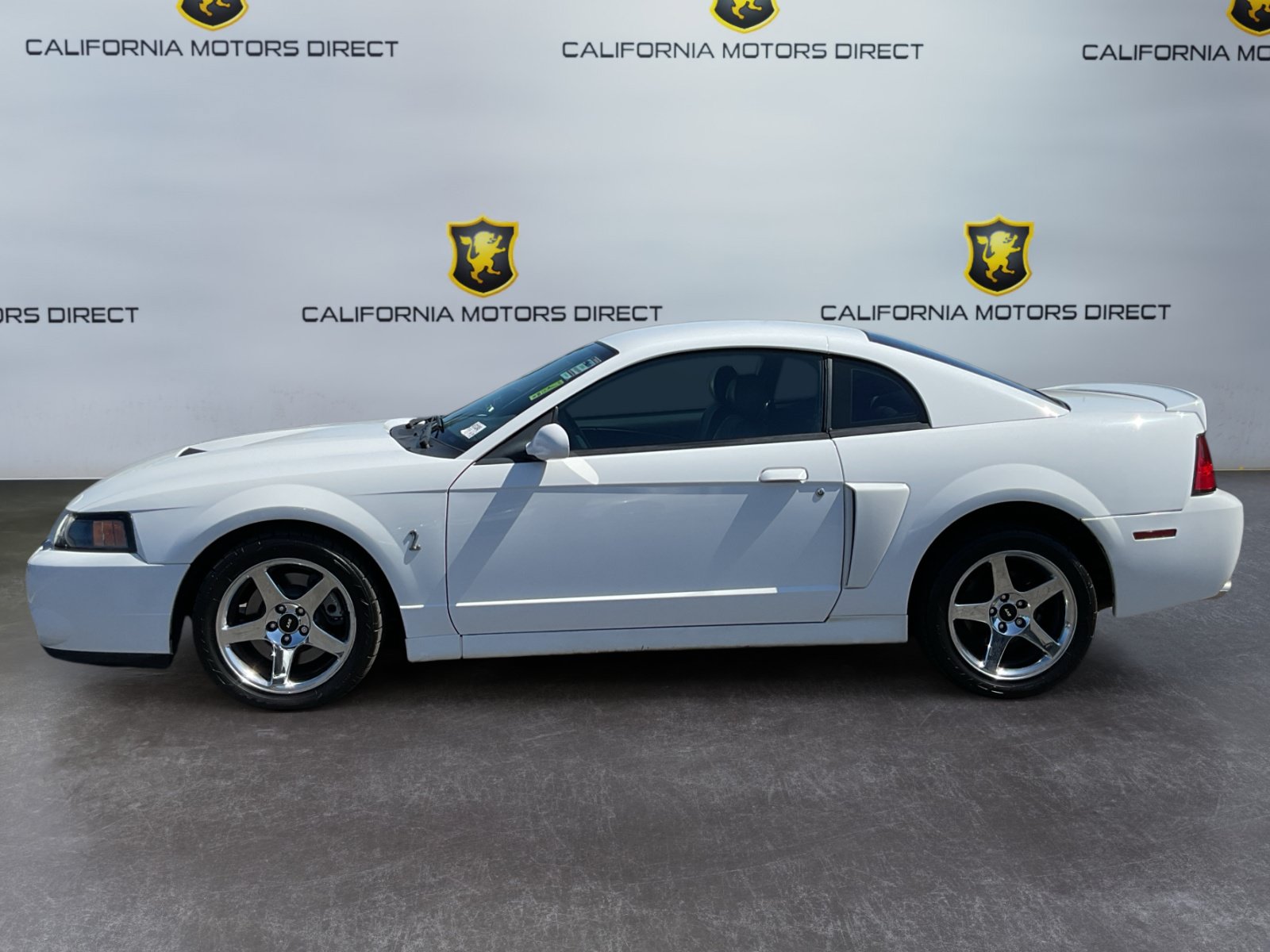Used 2004 Ford Mustang Cobra RWD image 8