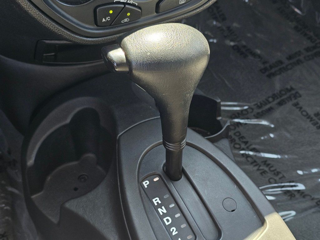 Used 2007 Ford Focus SE FWD image 9