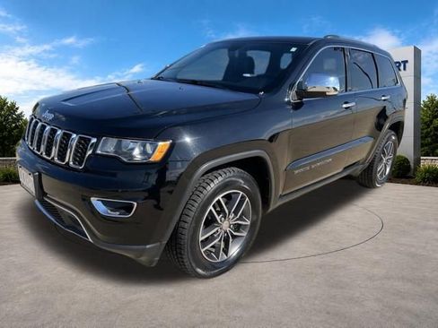 Used 2017 Jeep Grand Cherokee Limited RWD image 2