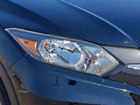 Used 2016 Honda HR-V EX image 8