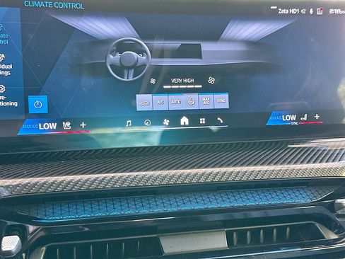 Used 2025 BMW M4 xDrive Competition w/ Executive Package image 16