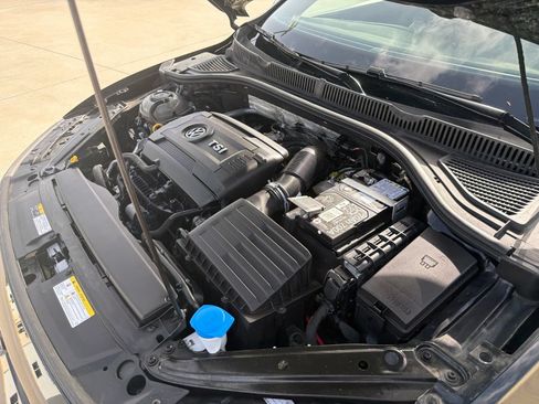 Used 2025 Volkswagen Jetta GLI Autobahn FWD image 36