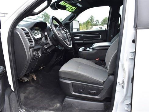 Used 2024 RAM 3500 Big Horn image 12