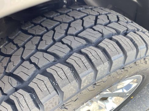 Used 2023 RAM 1500 Big Horn AWD/4WD image 12