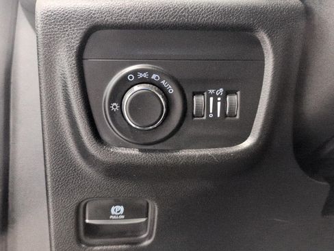 Used 2024 Jeep Grand Cherokee Altitude AWD/4WD image 10