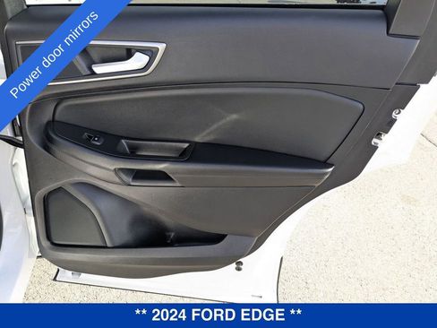 Used 2024 Ford Edge SEL image 33