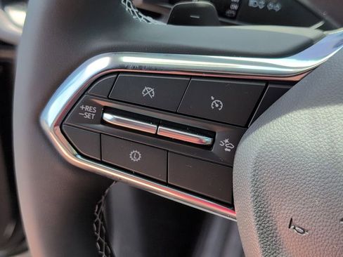 New 2026 Chevrolet Traverse LT FWD image 25