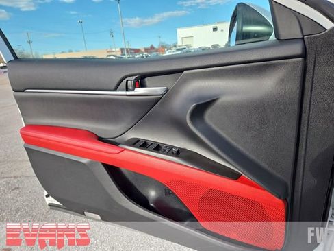 Used 2021 Toyota Camry XSE w/ Navigation Upgrade Package image 21